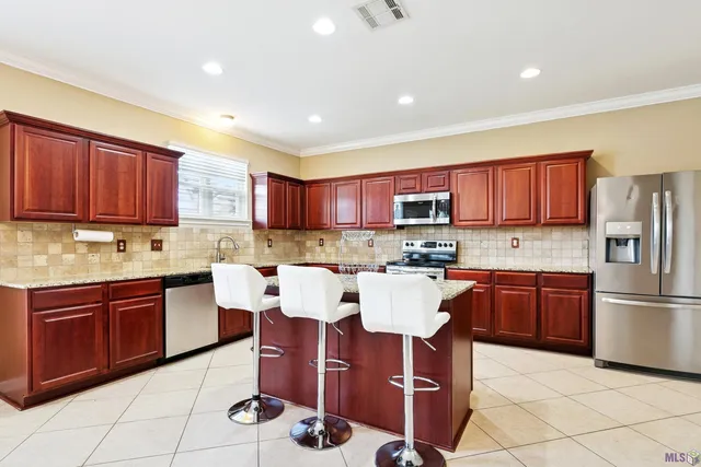 $265,000 | 552 Glenway Drive, Baton Rouge, LA 70815