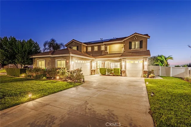 $3,900 | 1539 Carmel Court, Redlands, CA 92374