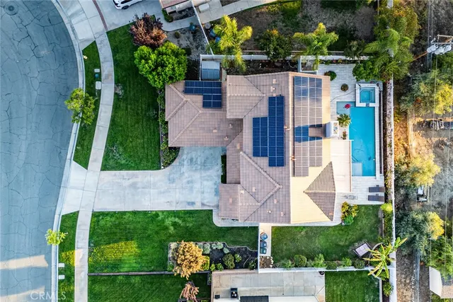 $3,900 | 1539 Carmel Court, Redlands, CA 92374