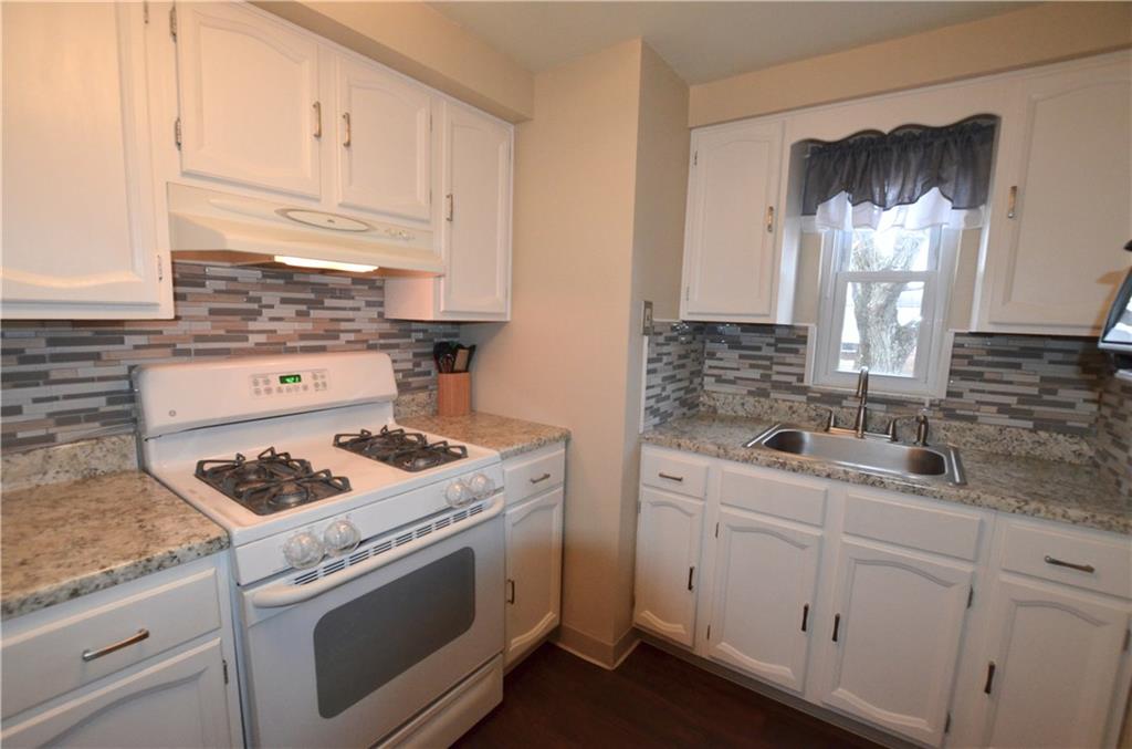 255 Castle Road Castle Shannon, PA 15234 - Photo 7 of 14 Appliances included in this pretty kitchen.