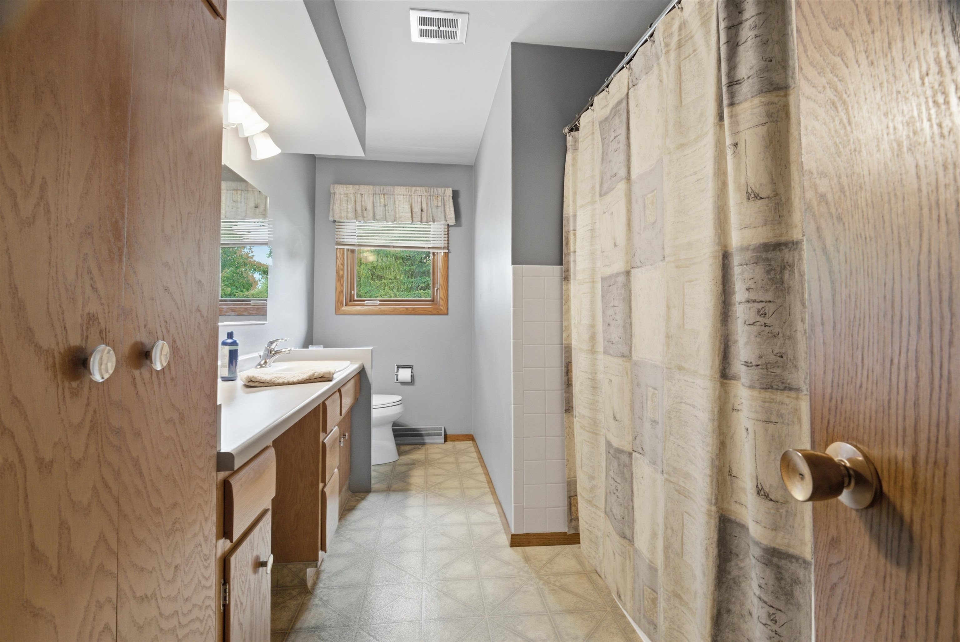 1102 South Ridge Lane Appleton, WI 54914 - Photo 22 of 52