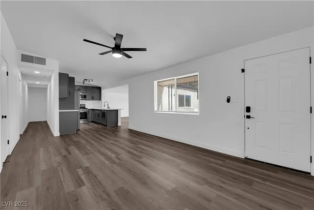 $2,300 | 512 Bowman Avenue, Las Vegas, NV 89106