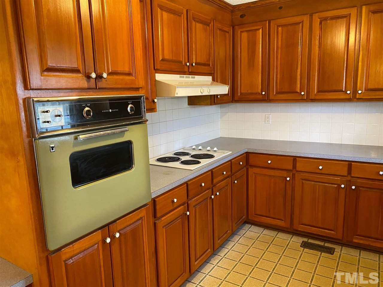 1785 Spring Valley Lake Road Henderson, NC 27537 - Photo 11 of 27
