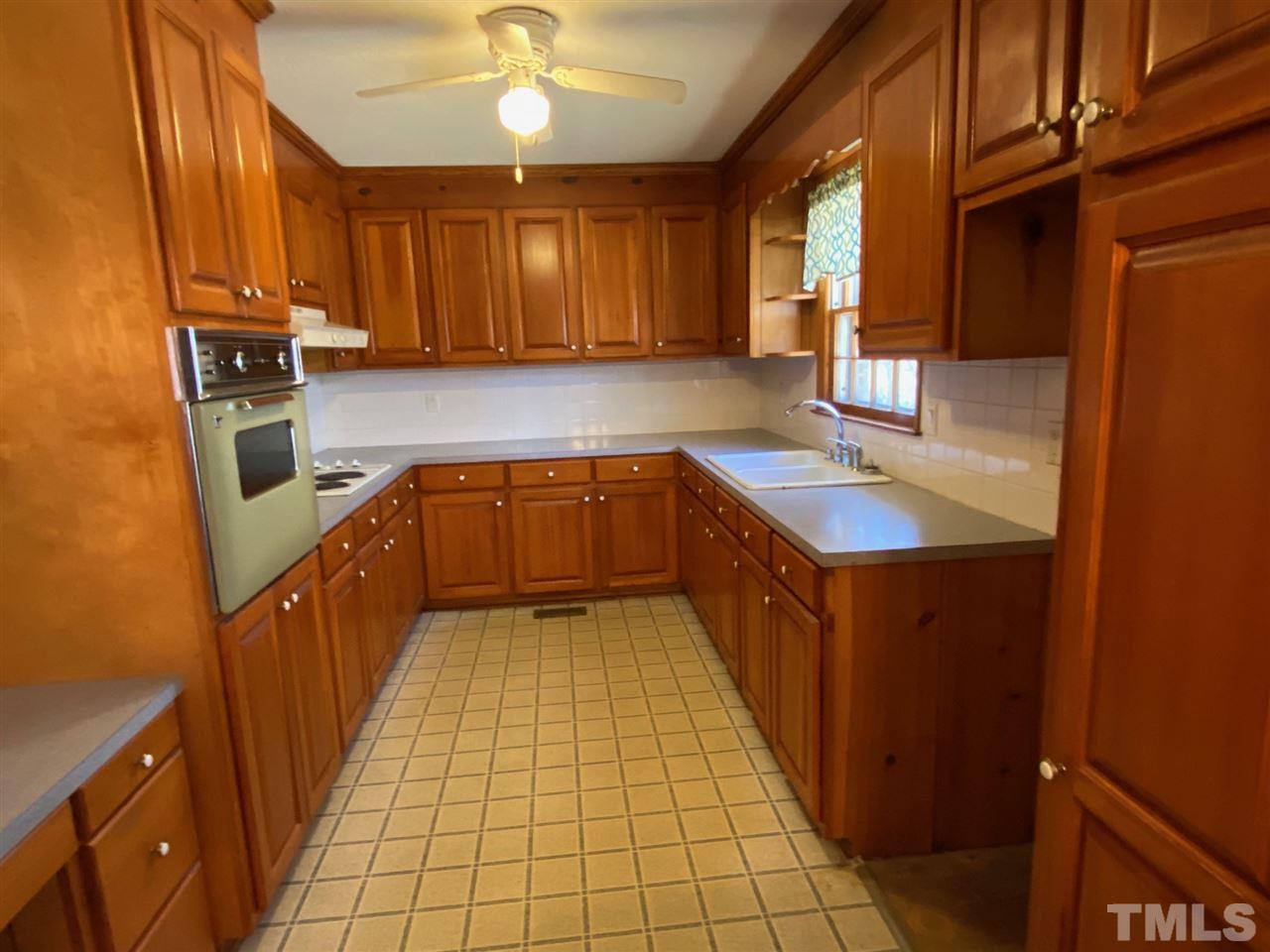1785 Spring Valley Lake Road Henderson, NC 27537 - Photo 9 of 27