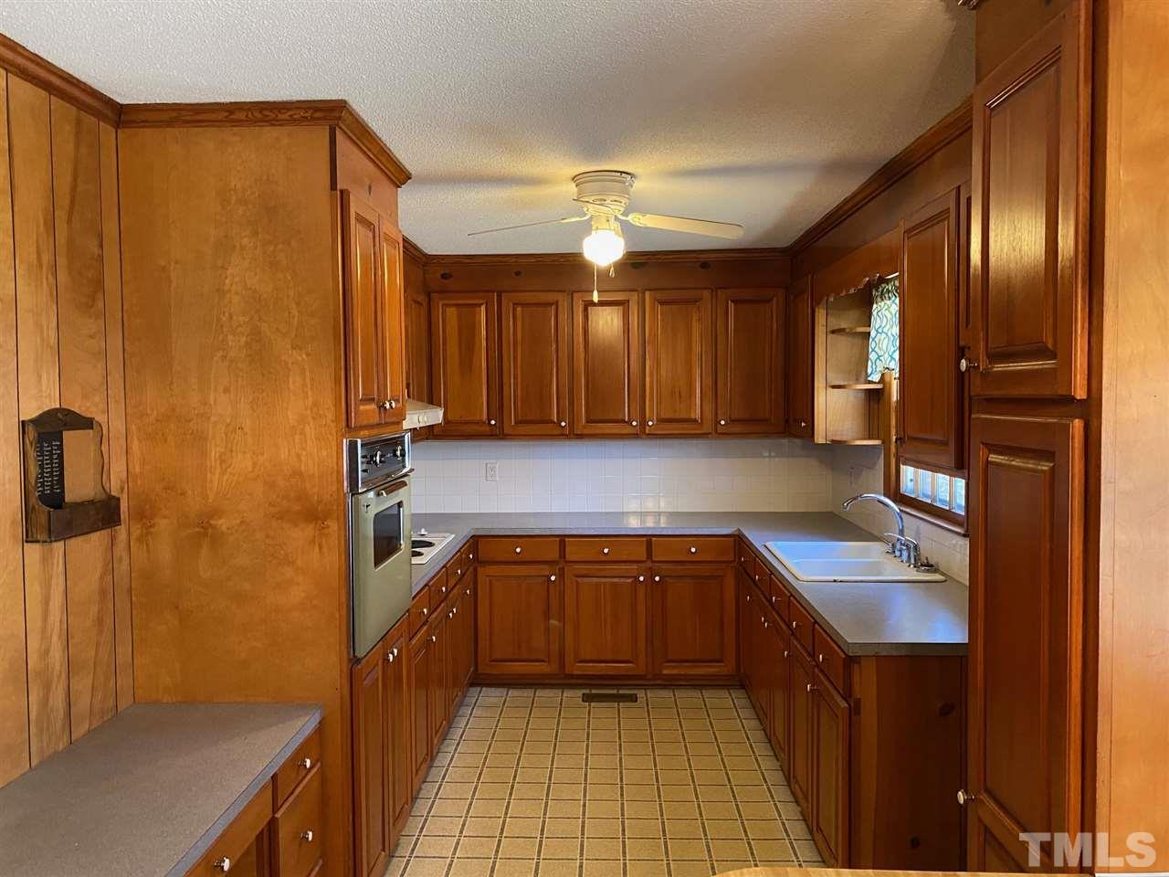 1785 Spring Valley Lake Road Henderson, NC 27537 - Photo 10 of 27