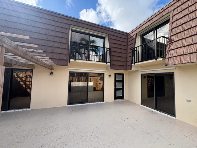 $2,700 | 1705 17th Lane, Palm Beach Gardens, FL 33418