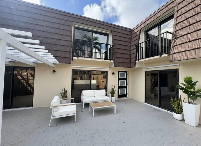 $2,700 | 1705 17th Lane, Palm Beach Gardens, FL 33418