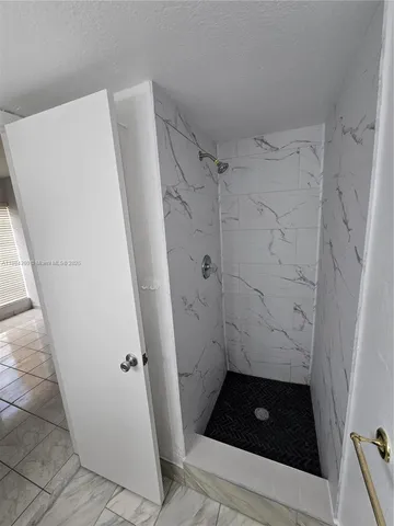 $2,000 | 4715 Northwest 7th Street, Unit 4102, Miami, FL 33126