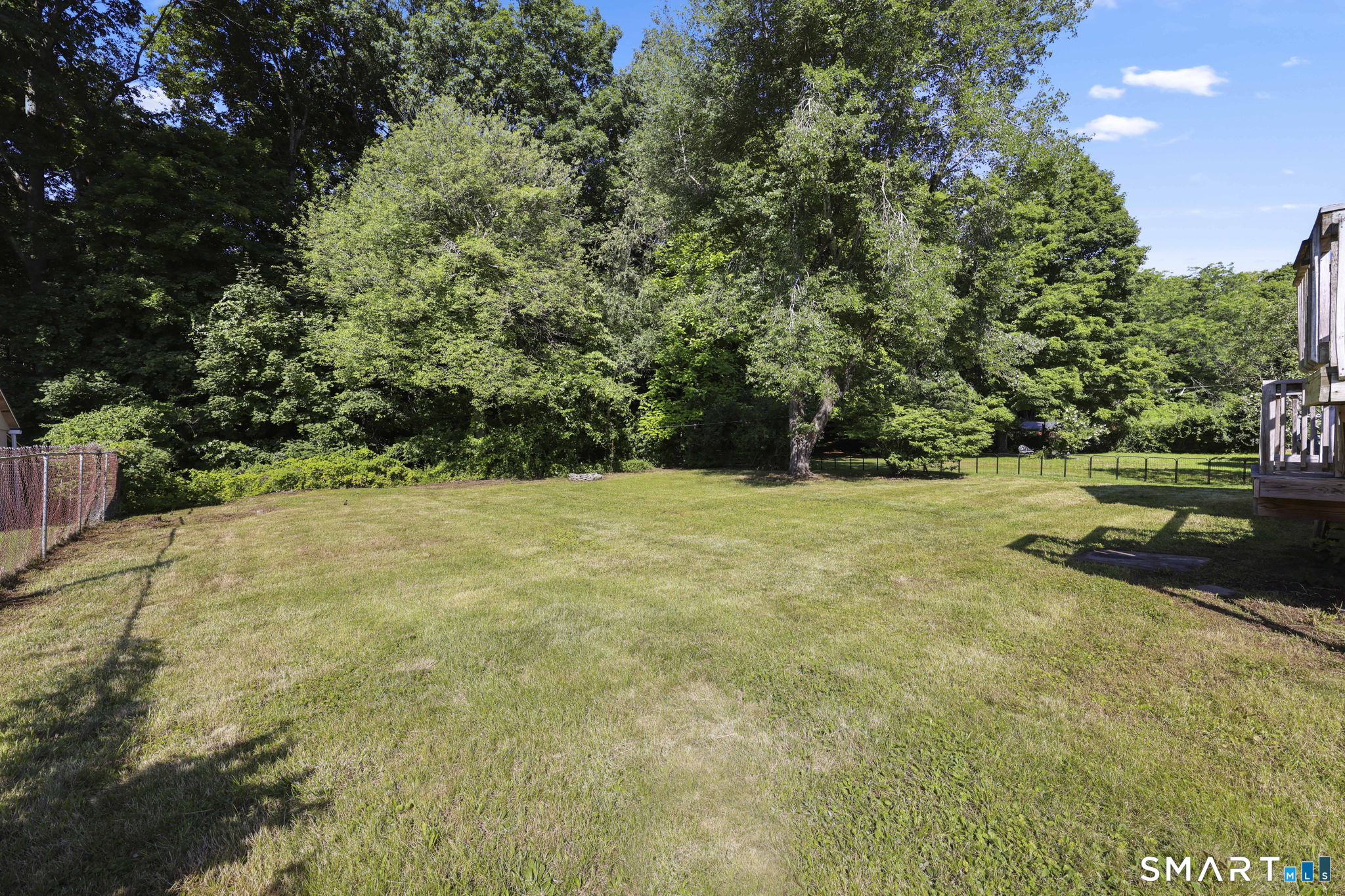 288 Knob Hill Road Meriden, CT 06451 - Photo 3 of 38