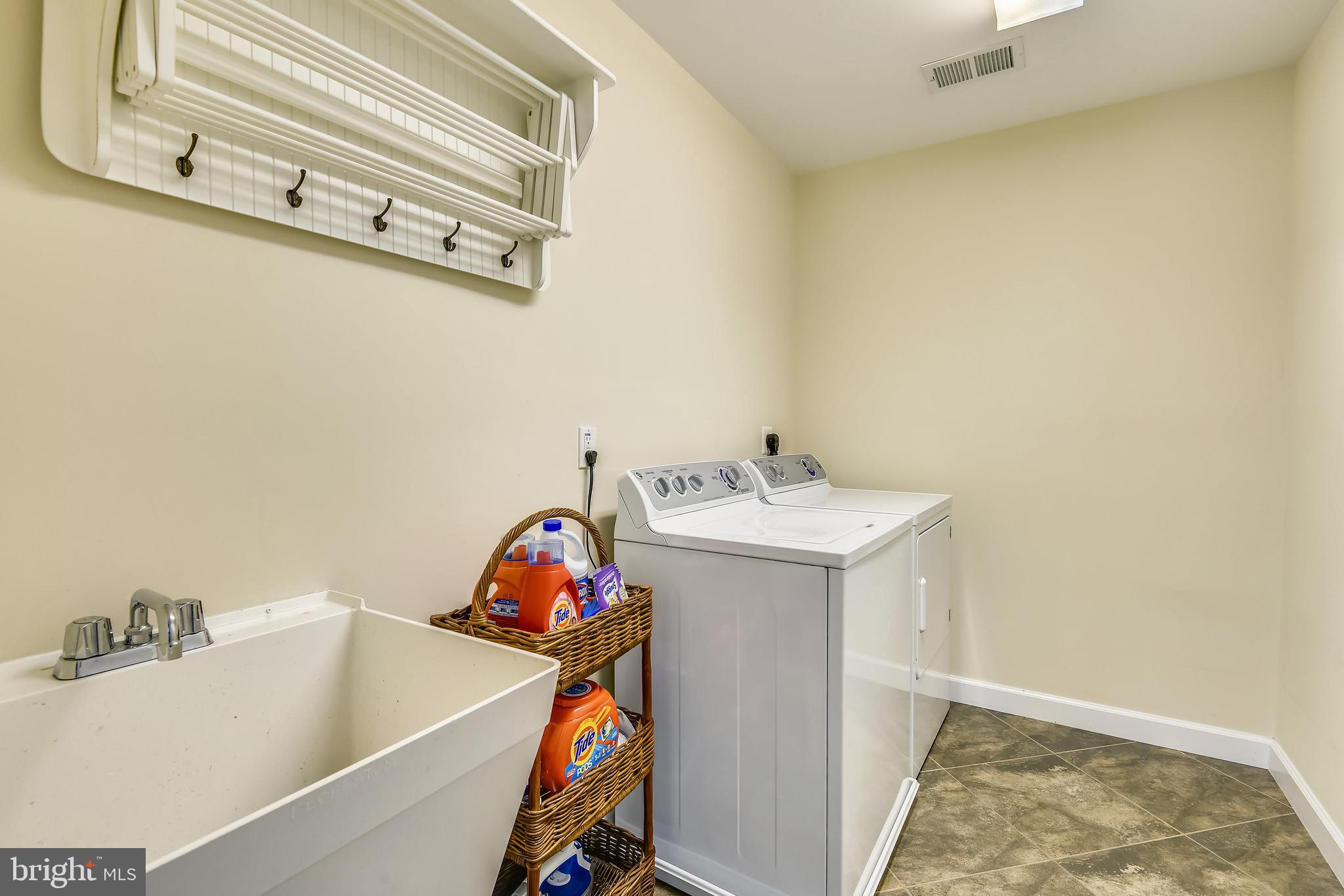 8063 Fairfax Road Alexandria, VA 22308 - Photo 33 of 45 Gallery Image 33