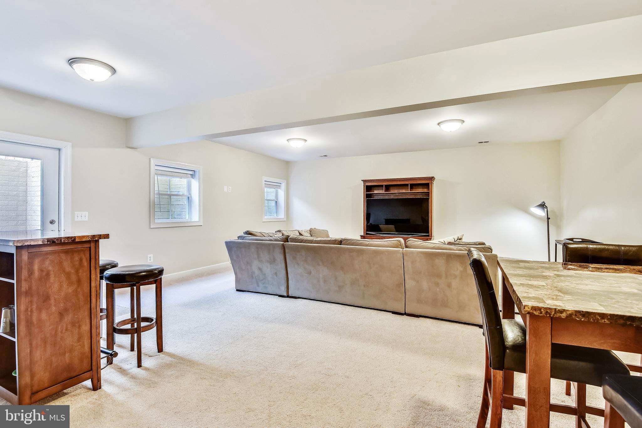 8063 Fairfax Road Alexandria, VA 22308 - Photo 36 of 45 Gallery Image 36