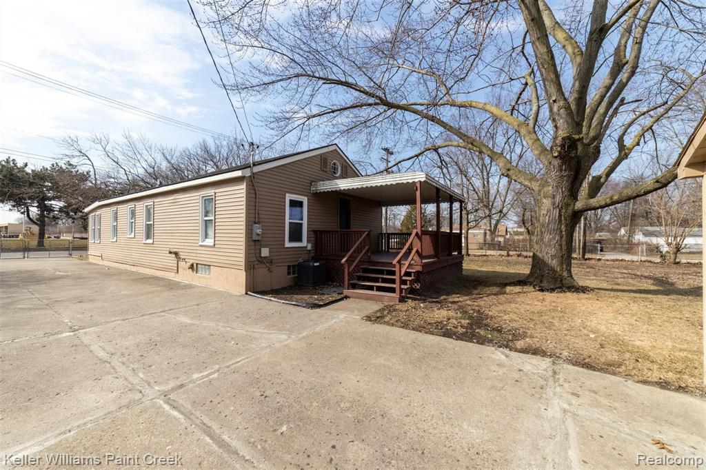 11011 Toepfer Road Warren, MI 48089 - Photo 19 of 20