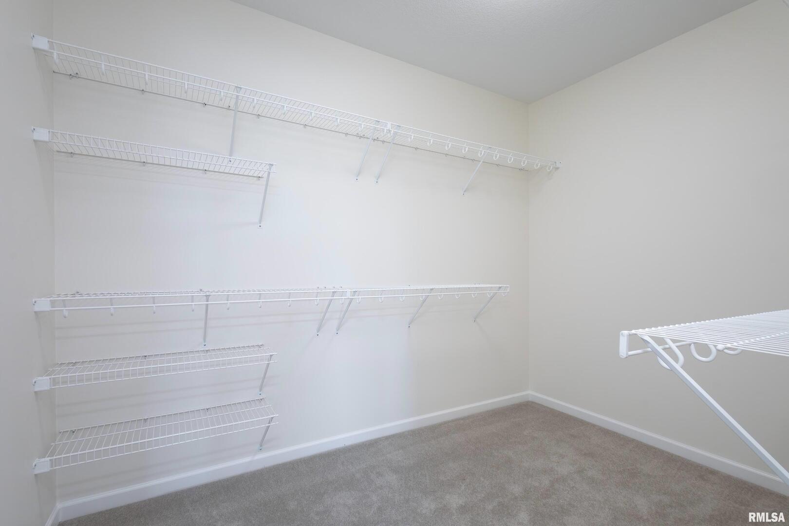 2592-202 Middle Road, Unit 202 Bettendorf, IA 52722 - Photo 26 of 45