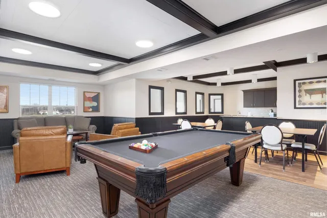 $197,100 | 2592-202 Middle Road, Unit 202, Bettendorf, IA 52722