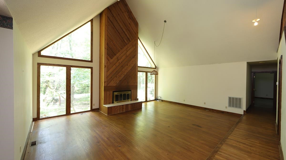 10211 East Roadstead Way Raleigh, NC 27613 - Photo 3 of 17 Family Room