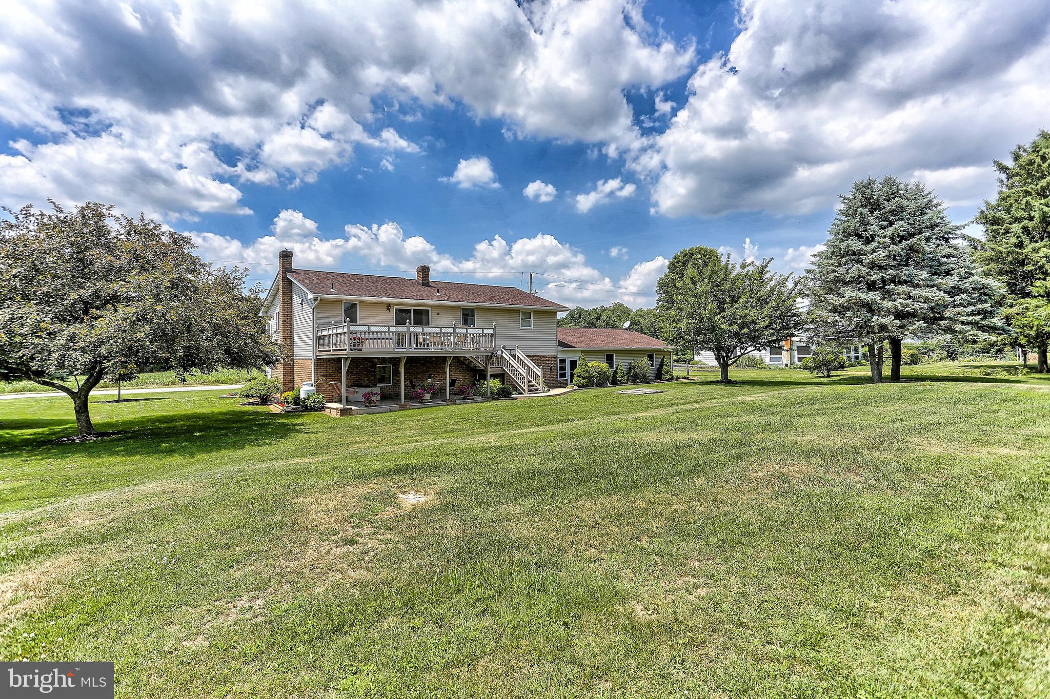 135 Chapel Road Hanover, PA 17331 - Photo 5 of 46