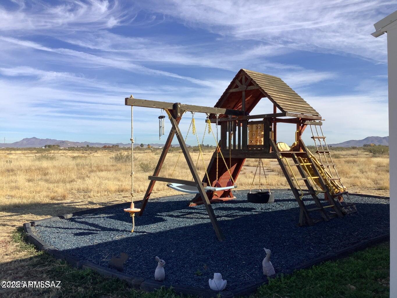 3736 Jackson Lane Willcox, AZ 85643 - Photo 25 of 36 a view of a ocean from a balcony