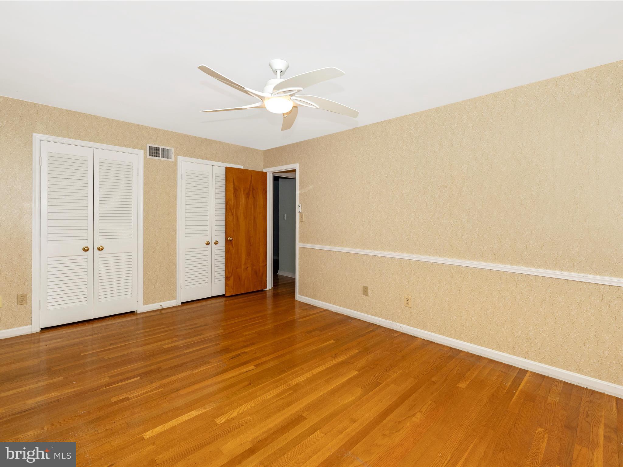 13105 Brandon Way Road Gaithersburg, MD 20878 - Photo 19 of 44 Bedroom 2