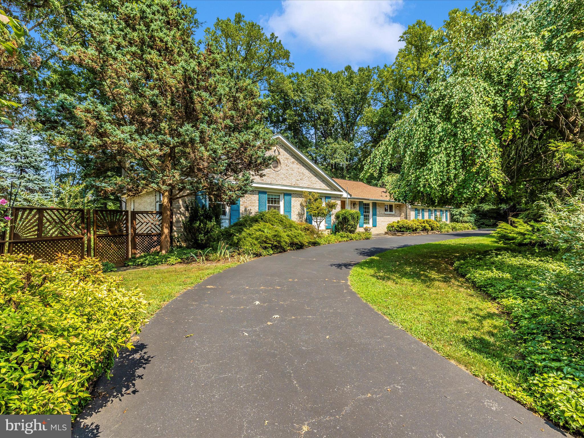 13105 Brandon Way Road Gaithersburg, MD 20878 - Photo 33 of 44 Exterior Front