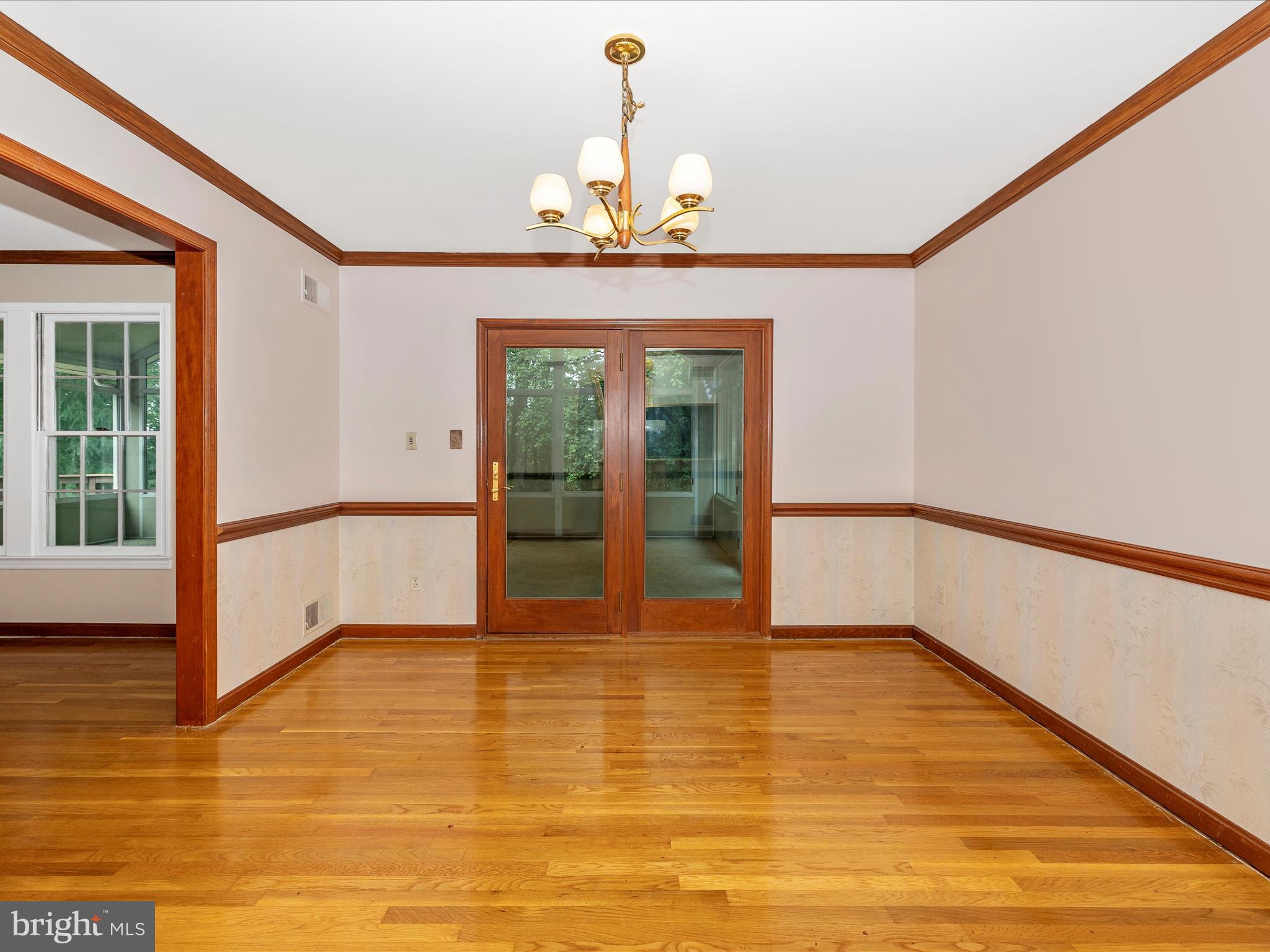 13105 Brandon Way Road Gaithersburg, MD 20878 - Photo 7 of 44 Dining Room