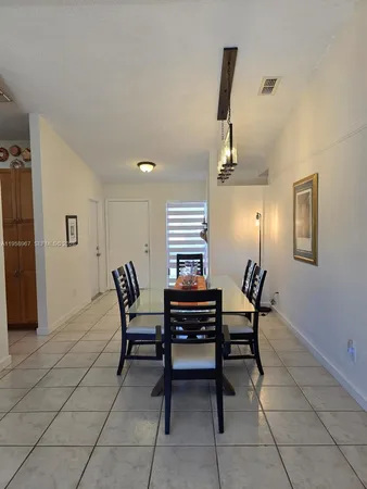 $350,000 | 5 Rogart Circle, Boynton Beach, FL 33426