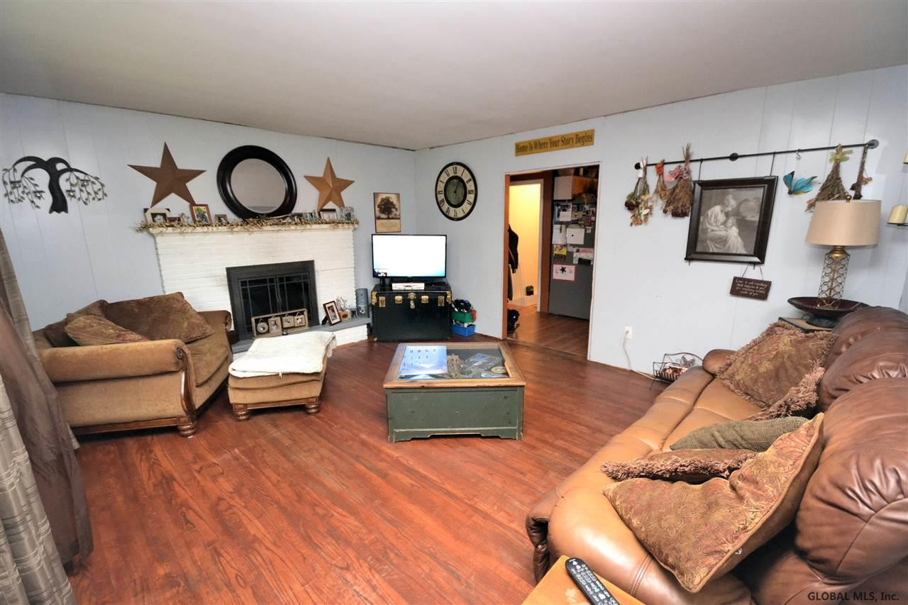 27 Bennett Road Queensbury, NY 12804 - Photo 5 of 17 Photo 5