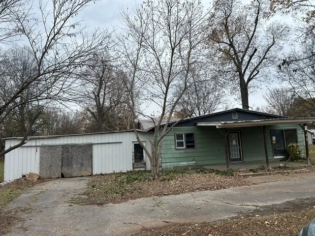 $7,600 | 313 East 7th Street, Brookport, IL 62910