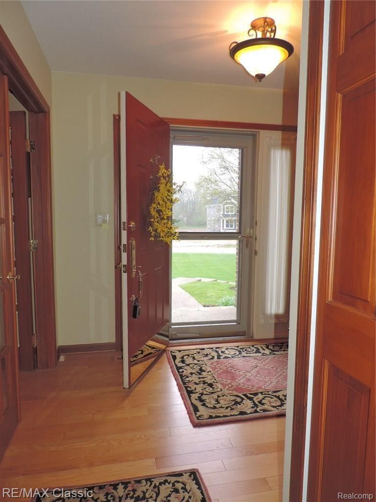 1005 Pine Ridge Road Milford, MI 48380 - Photo 13 of 76 DSCN7213 - Copy - Copy.JPG