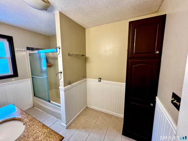 a view of walk in closet