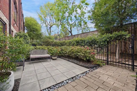 $649,000 | 3300 Taft Street, Unit B, Houston, TX 77006