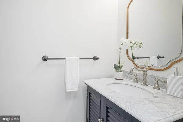 $925,000 | 6101 Church Road, Mount Laurel, NJ 08054