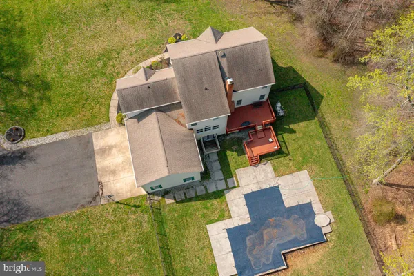 $925,000 | 6101 Church Road, Mount Laurel, NJ 08054