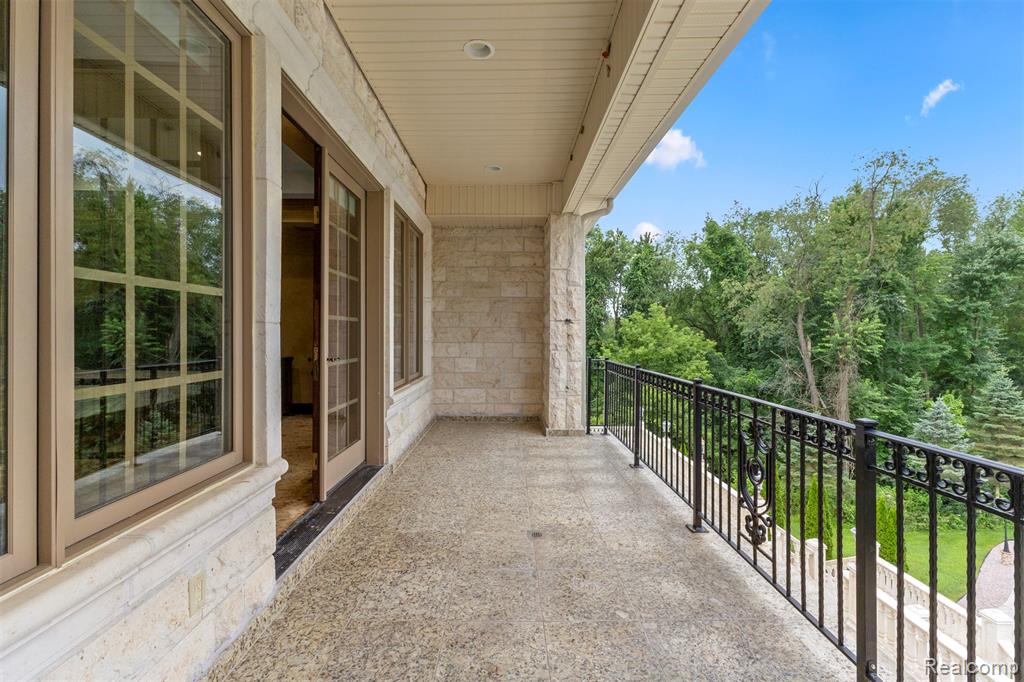 18585 Sheldon Road Northville, MI 48168 - Photo 60 of 98