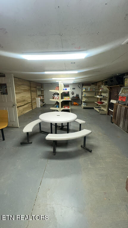 113 McSpadden Branch Road Vonore, TN 37885 - Photo 27 of 41 store