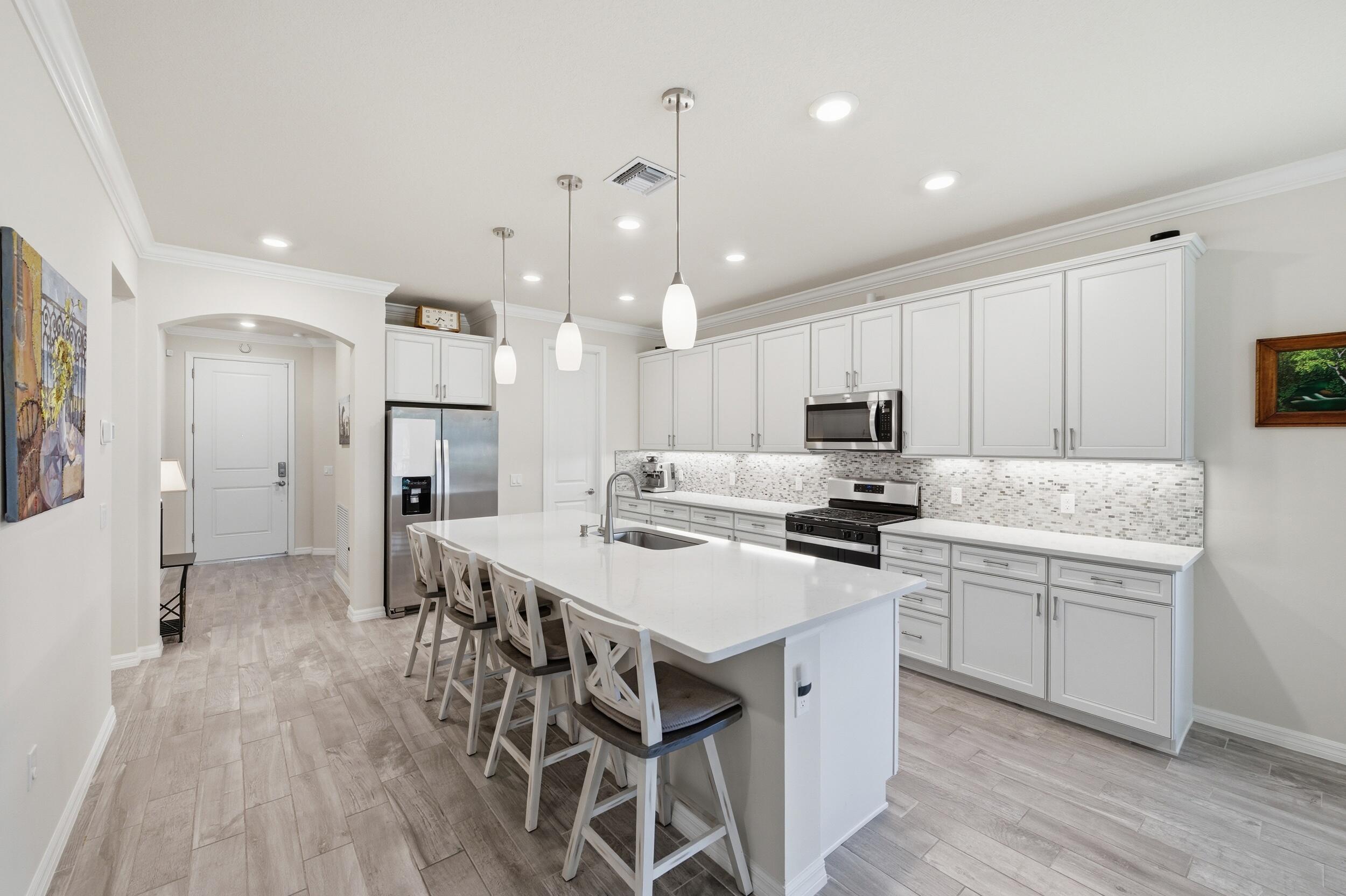 4763 Roldan Court Lake Worth, FL 33467 - Photo 7 of 49 Kitchen