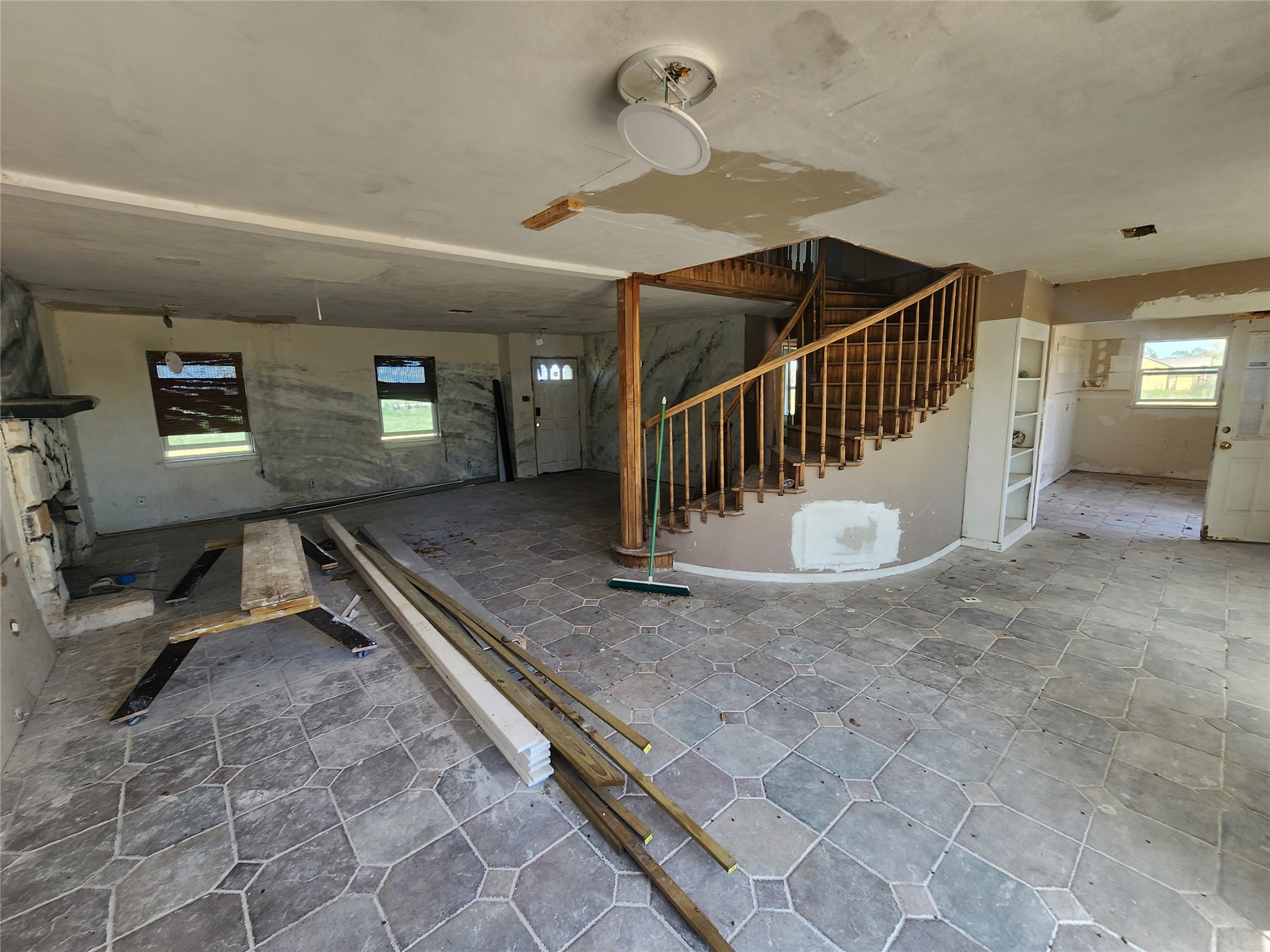 1118 County Road 47 Angleton, TX 77515 - Photo 4 of 23