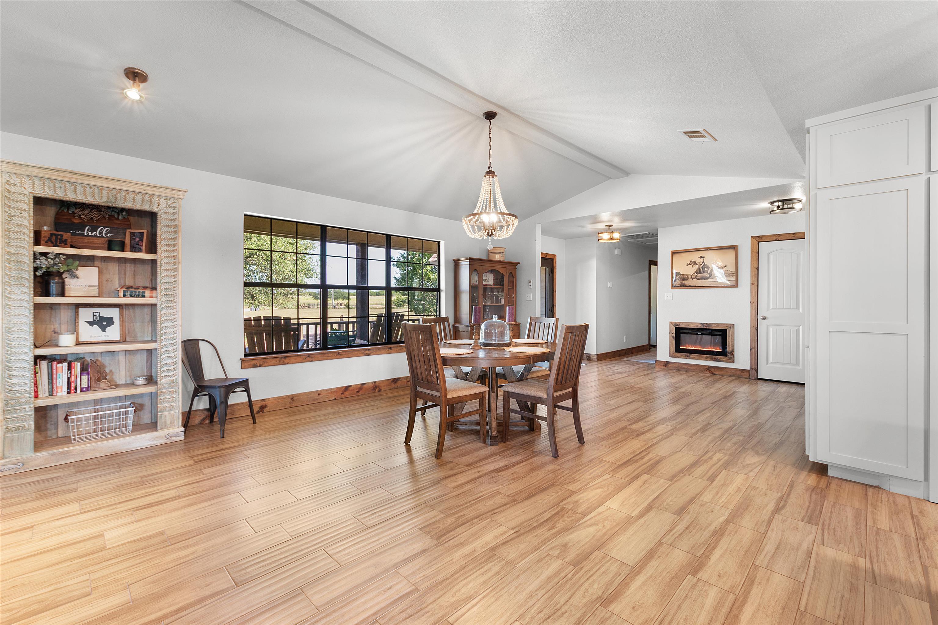 407 Windmill Road Burnet, TX 78611 - Photo 10 of 30