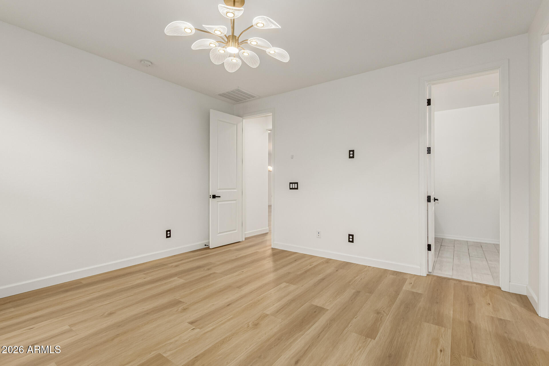 11985 South 173rd Avenue Goodyear, AZ 85338 - Photo 25 of 78 Primary bedroom