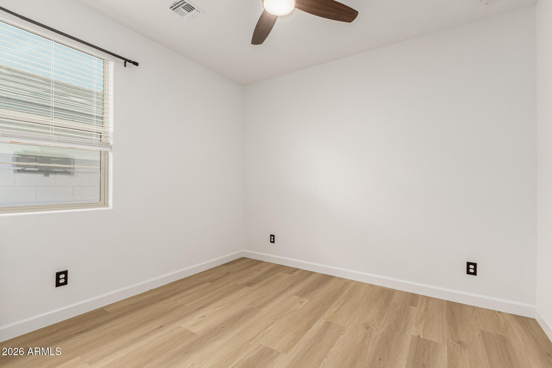 11985 South 173rd Avenue Goodyear, AZ 85338 - Photo 35 of 78 Guest bedroom No. 2