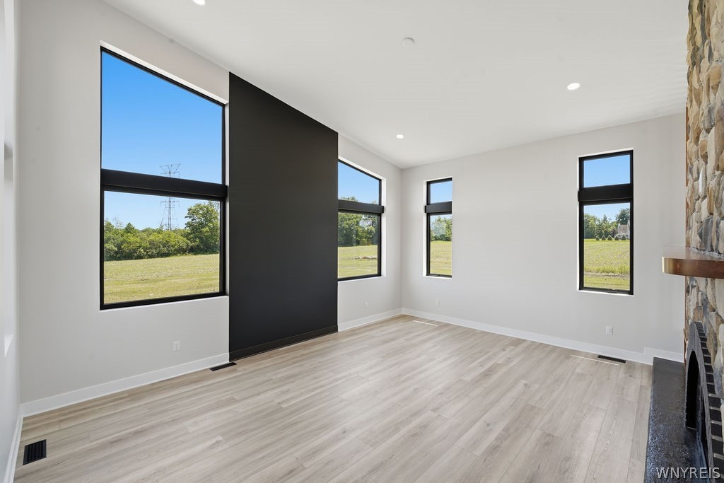 1220 Rice Road Elma, NY 14059 - Photo 21 of 50 Living room