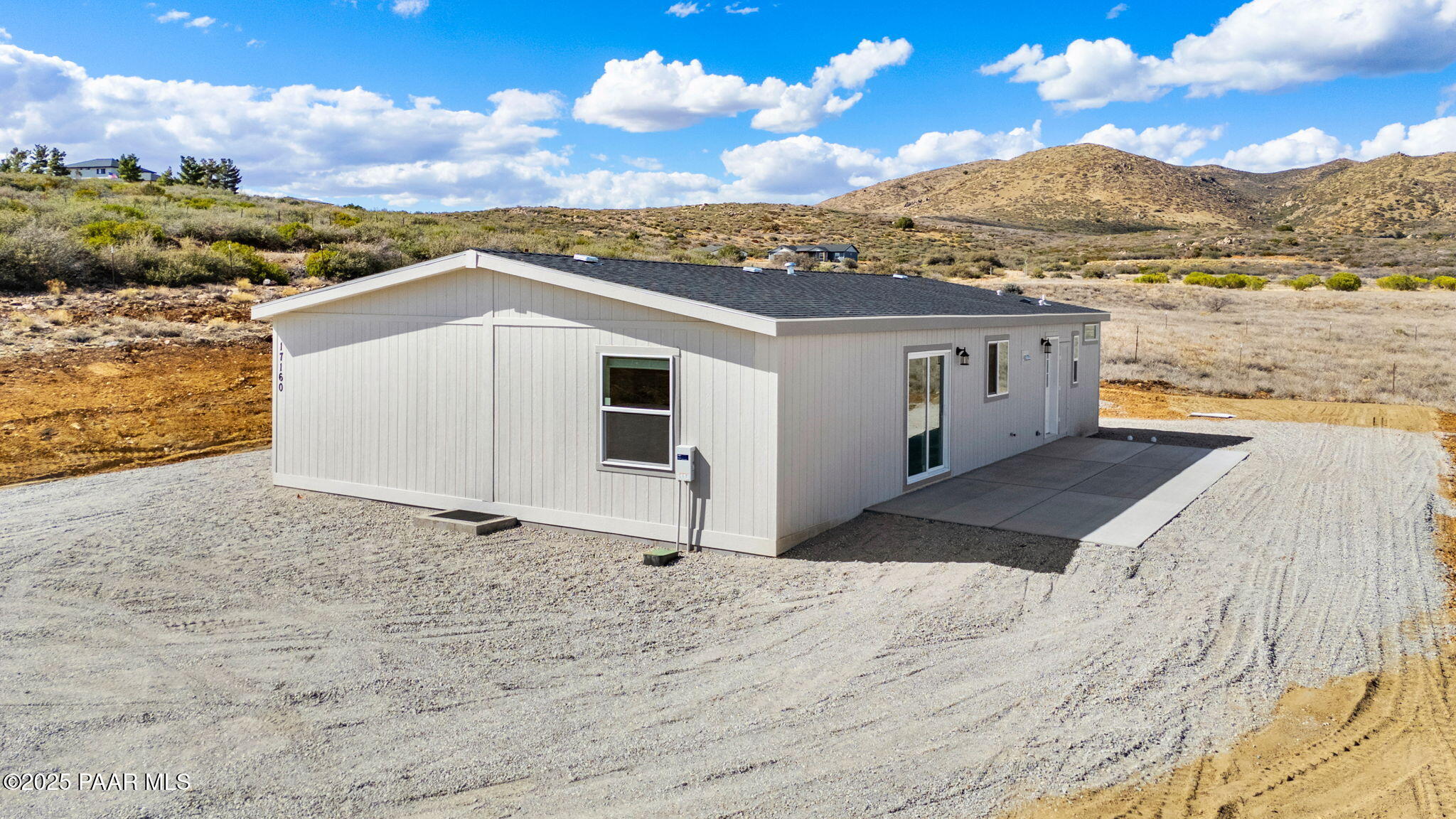 17160 East Roper Way Dewey, AZ 86327 - Photo 4 of 31 4