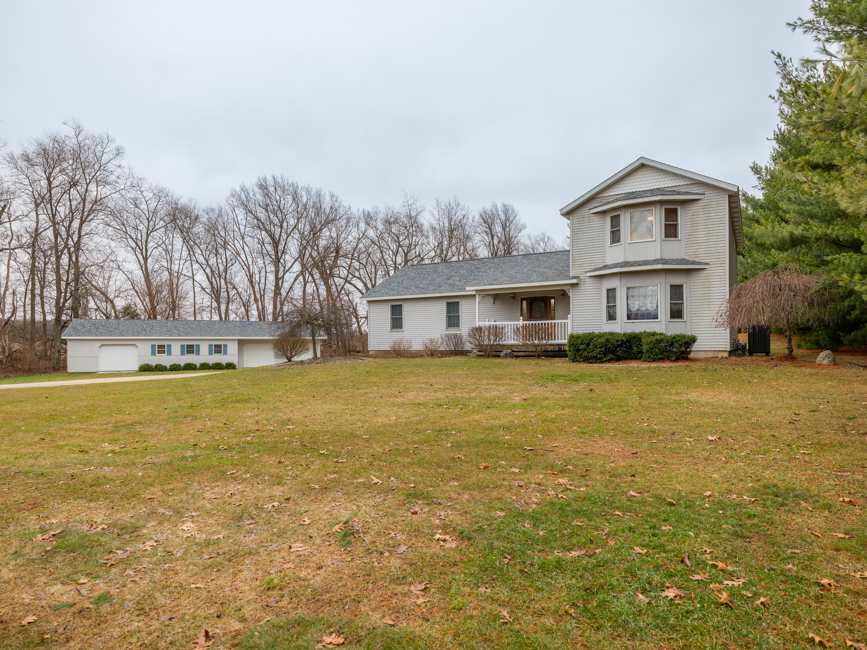 28459 Kelly Road Sturgis, MI 49091 - Photo 1 of 37 28459 Kelly Rd-101