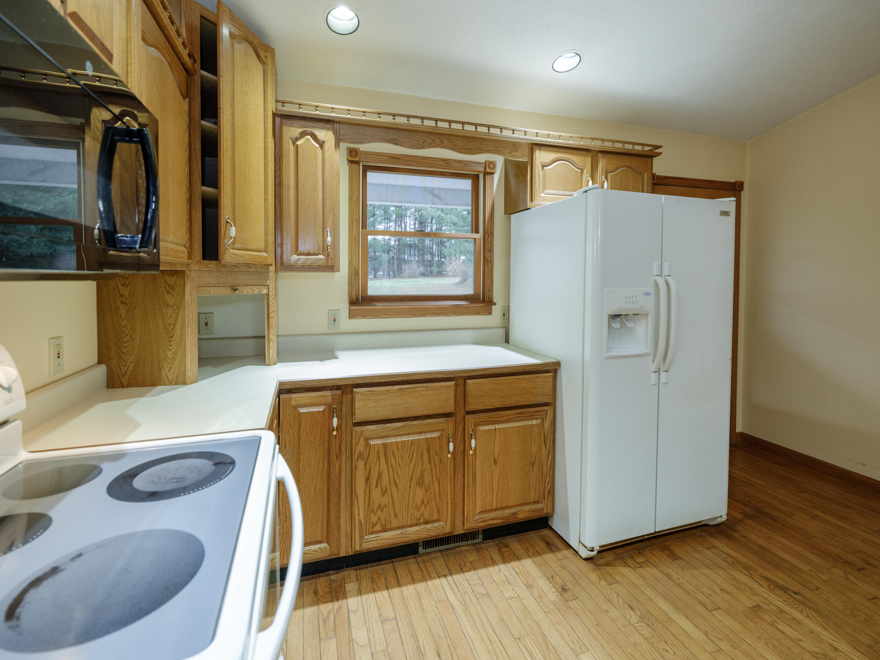 28459 Kelly Road Sturgis, MI 49091 - Photo 12 of 37 28459 Kelly Rd-111