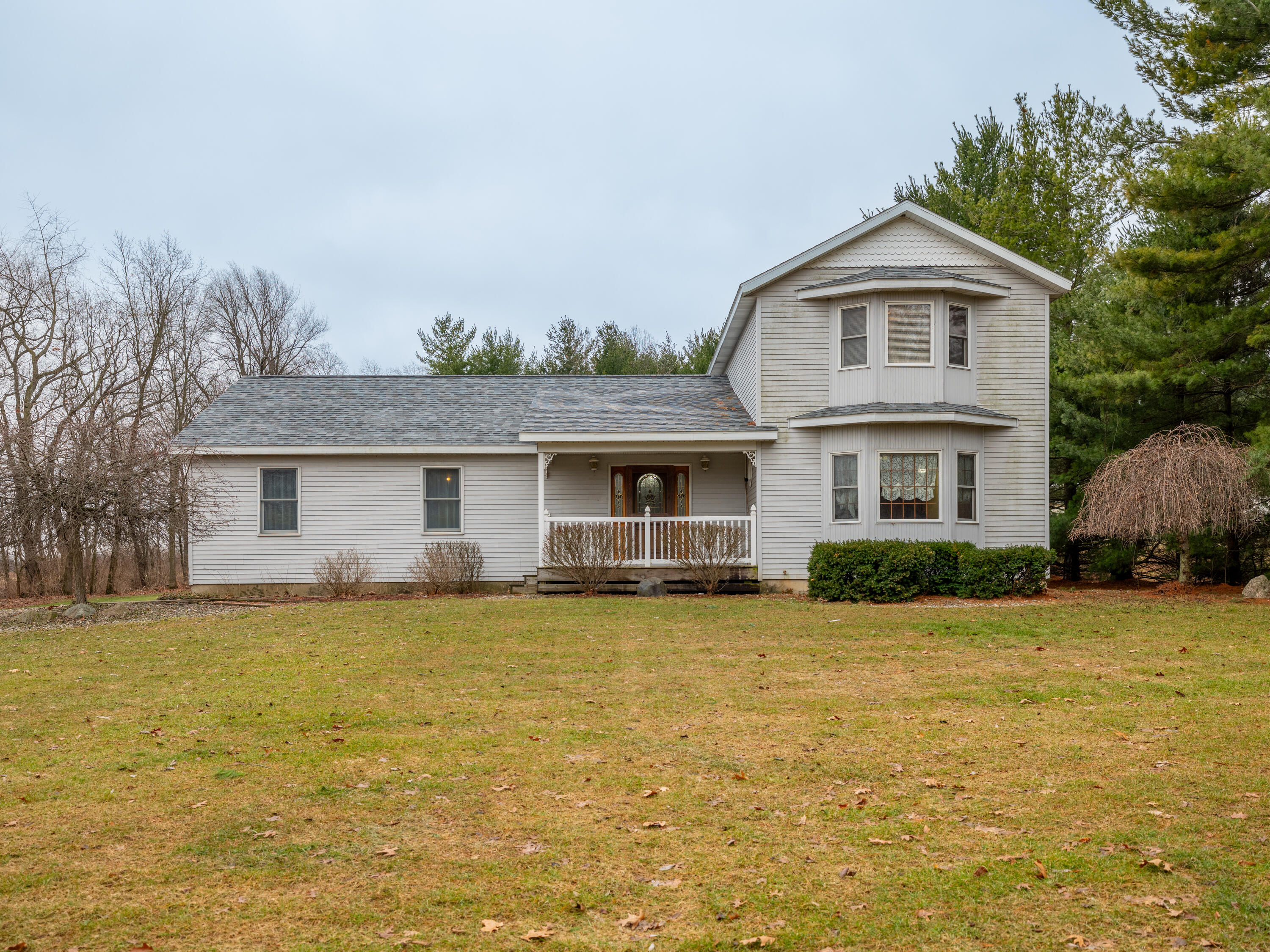 28459 Kelly Road Sturgis, MI 49091 - Photo 3 of 37 28459 Kelly Rd-103