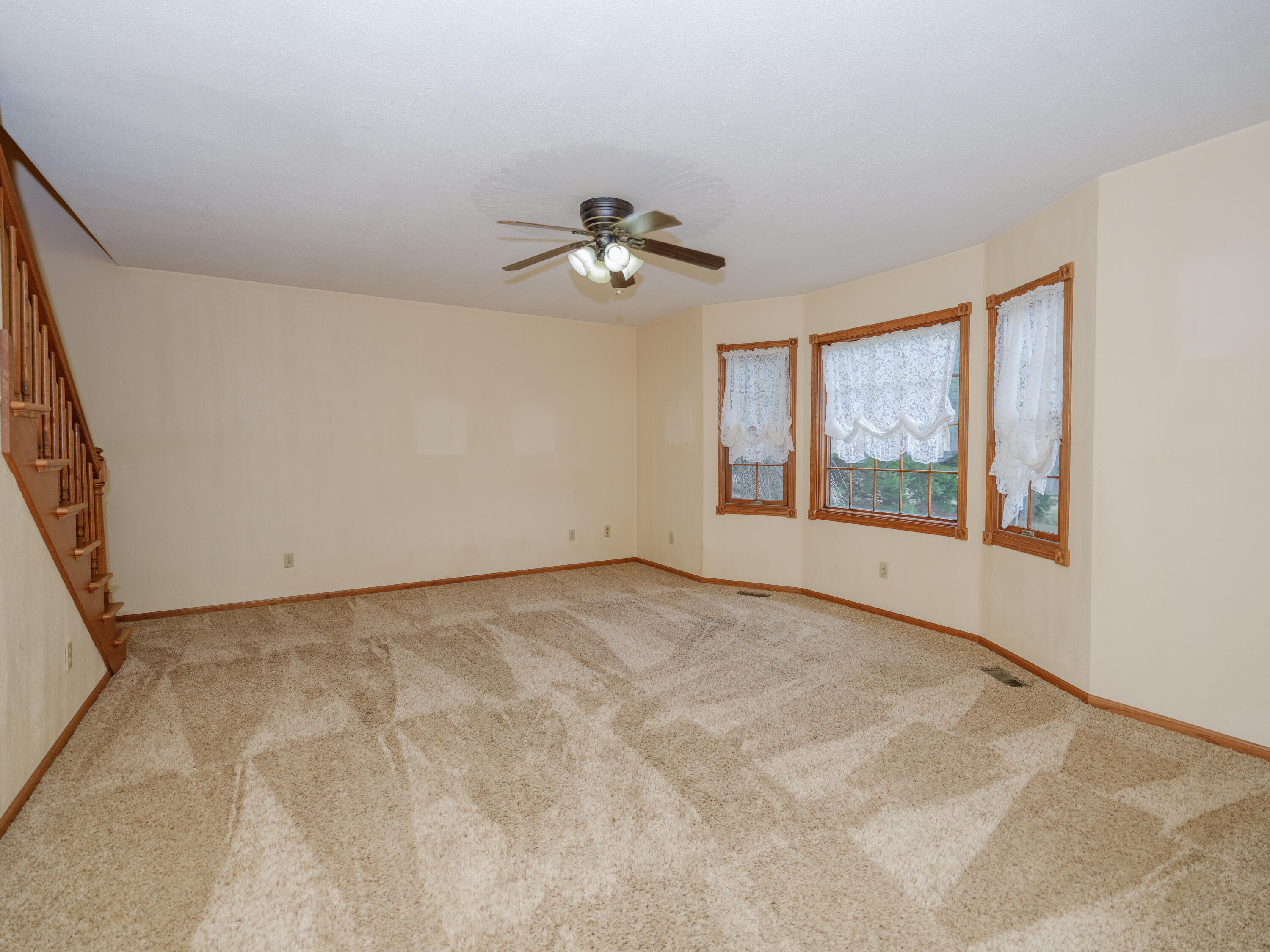 28459 Kelly Road Sturgis, MI 49091 - Photo 5 of 37 28459 Kelly Rd-105