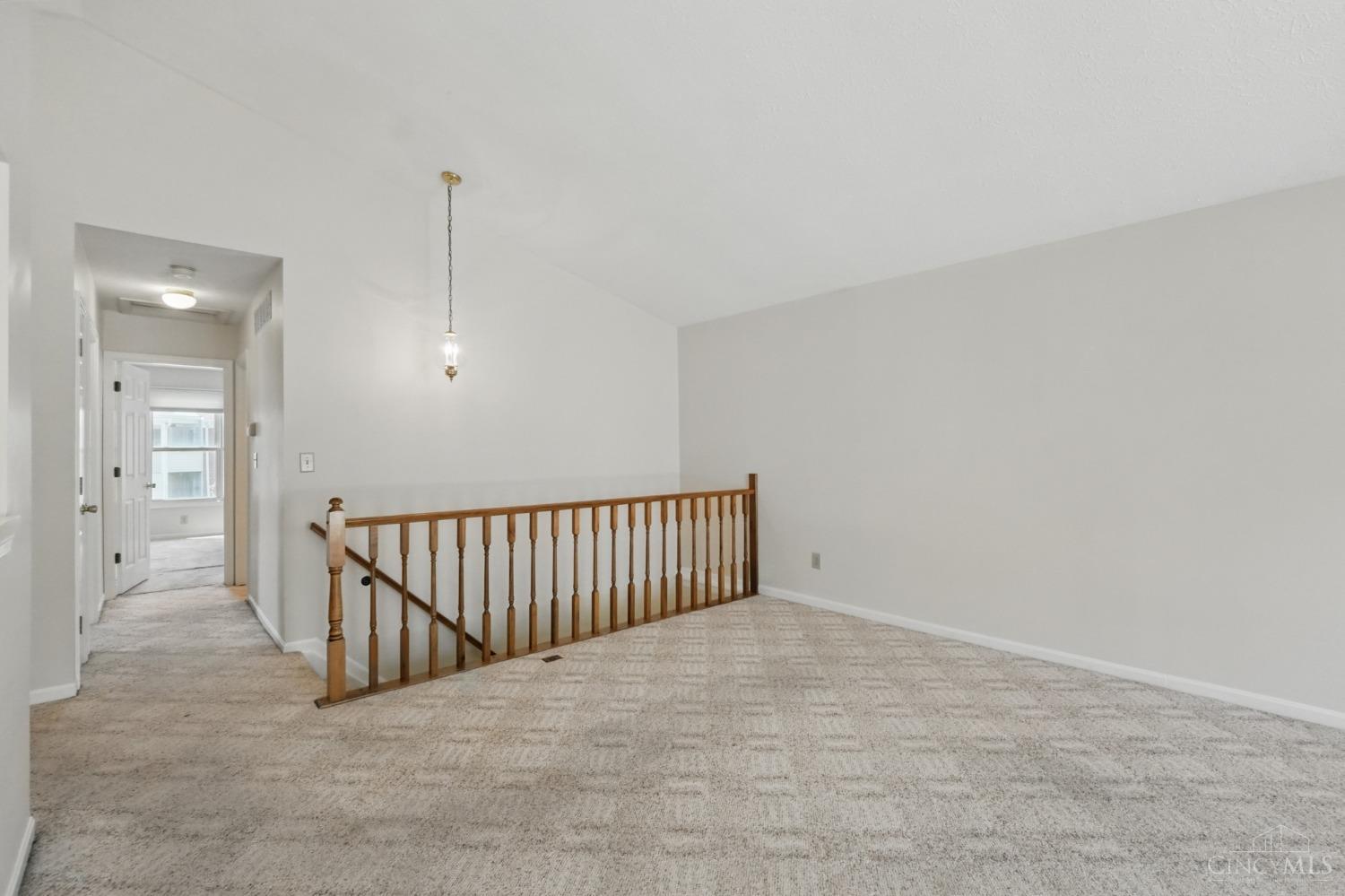 1309 Ebenezer Road Cincinnati, OH 45233 - Photo 9 of 34