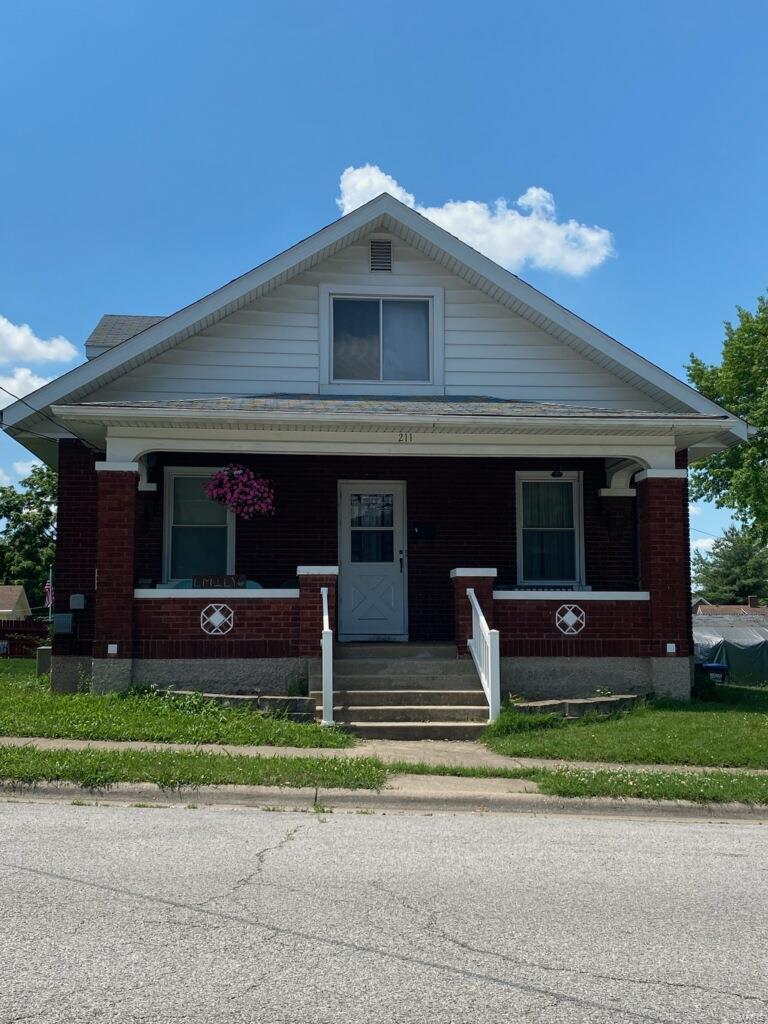 211 South Library Street Waterloo, IL 62298 - Photo 1 of 1
