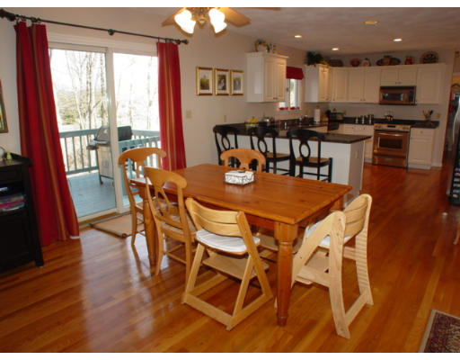 51 Holly Ridge Road North Andover, MA 01845 - Photo 6 of 18 Gallery Image 6