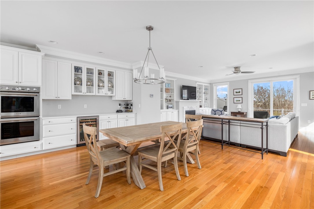 100 Algonquin Road, Unit 22 Narragansett, RI 02882 - Photo 10 of 26 Kitchen/dining