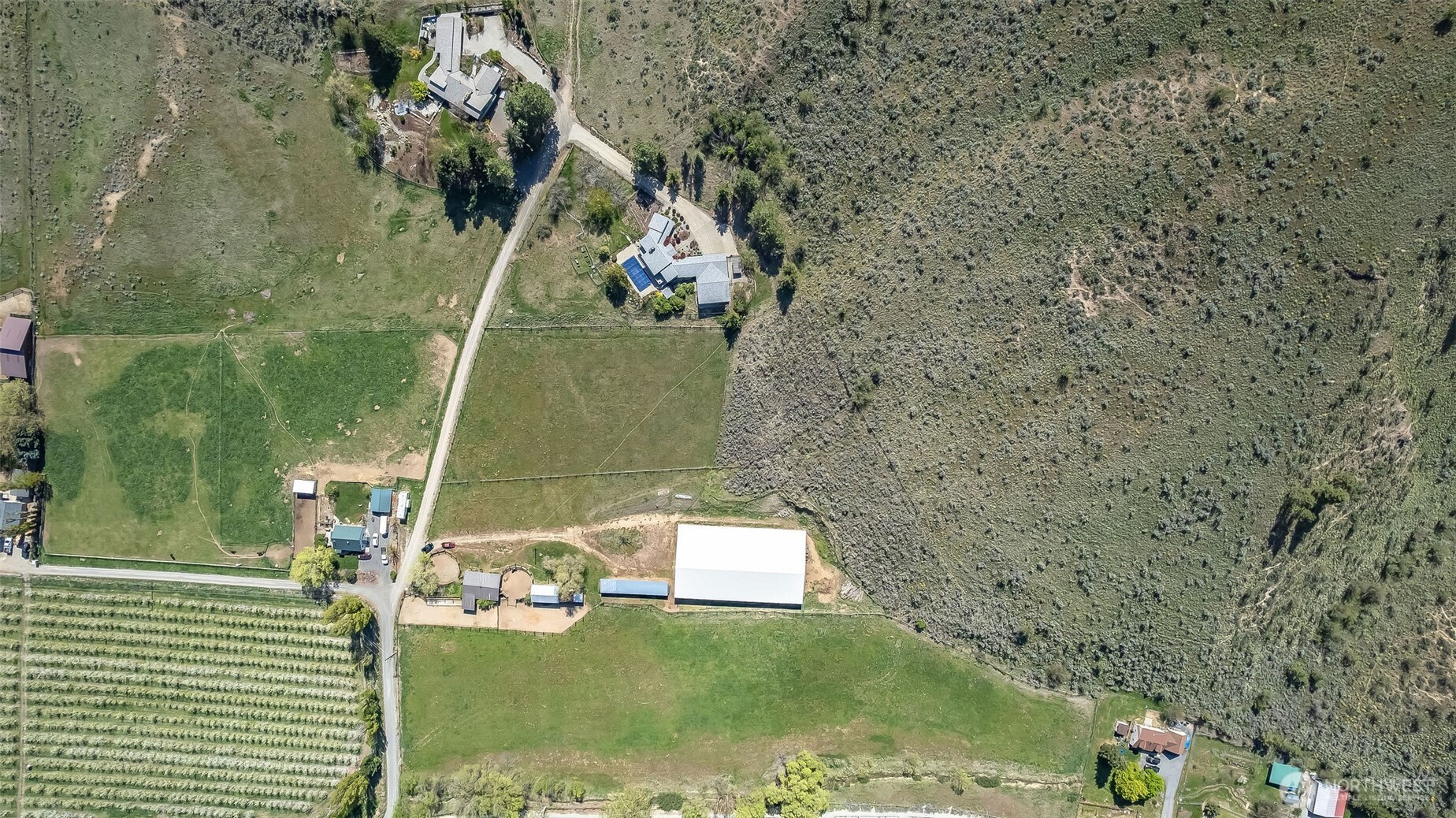 -nna Number 2 Canyon Road Wenatchee, WA 98801 - Photo 15 of 29 a view of roof deck